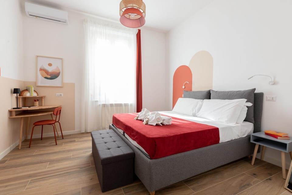 TV and multimedia, Seating area, Bedroom, Inner courtyard view, heating, internet, towels, air conditioner