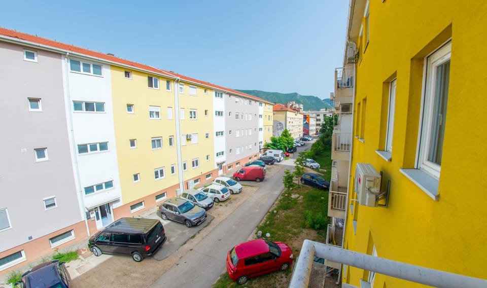 Property building, Neighbourhood, City view, Mountain view, Street view