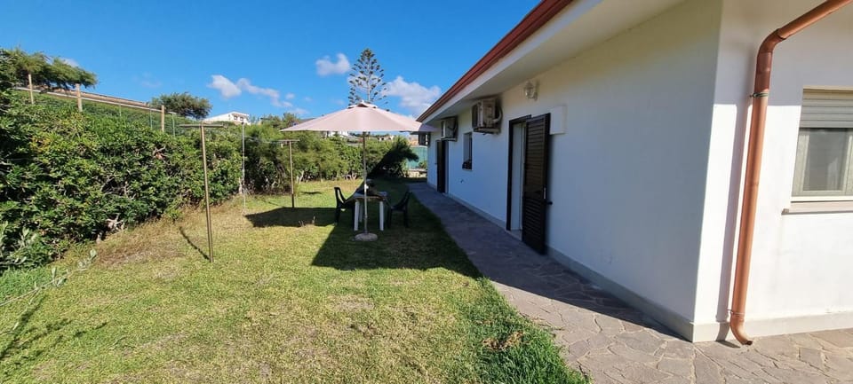 Property building, Day, Natural landscape, Garden view