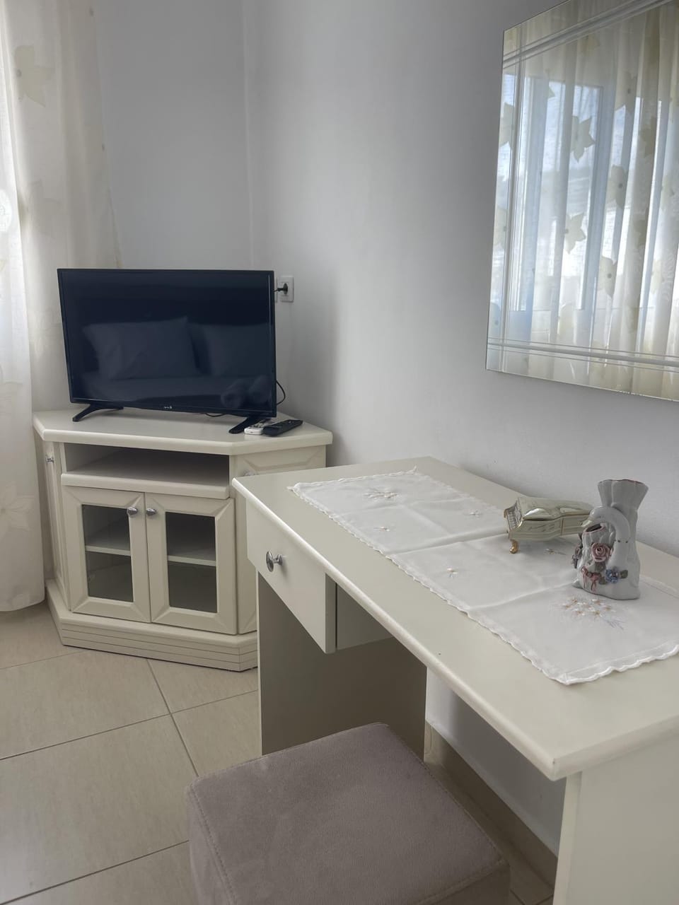Seaside Apartment next to Ferry Terminal Apartment in Sarandë