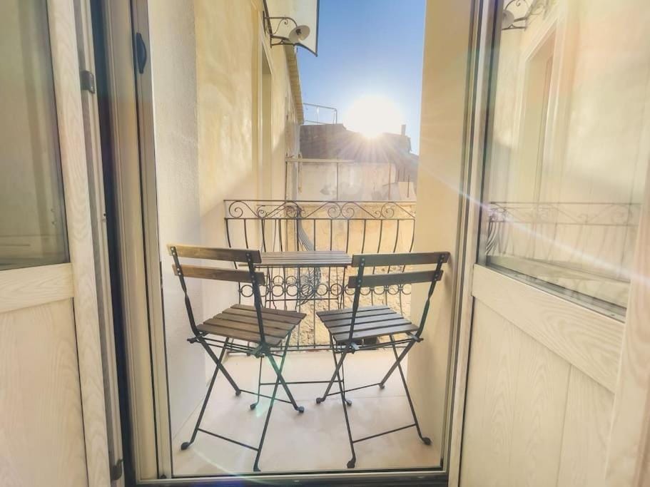 Apollo & Artemide Suite Apartment in Syracuse