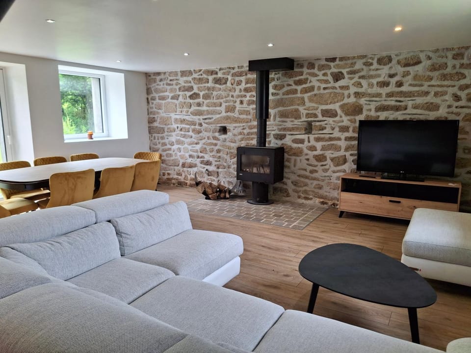 " La petite maison dans la prairie " House in Brittany