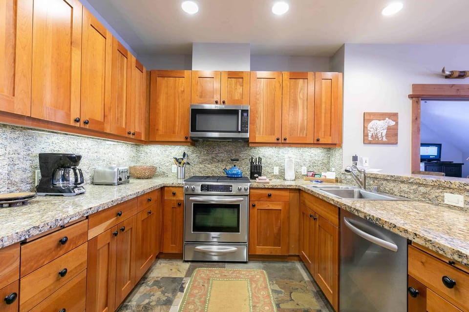 Big Horn Lodge 501 by East West Hospitality Apartment in Northstar Drive