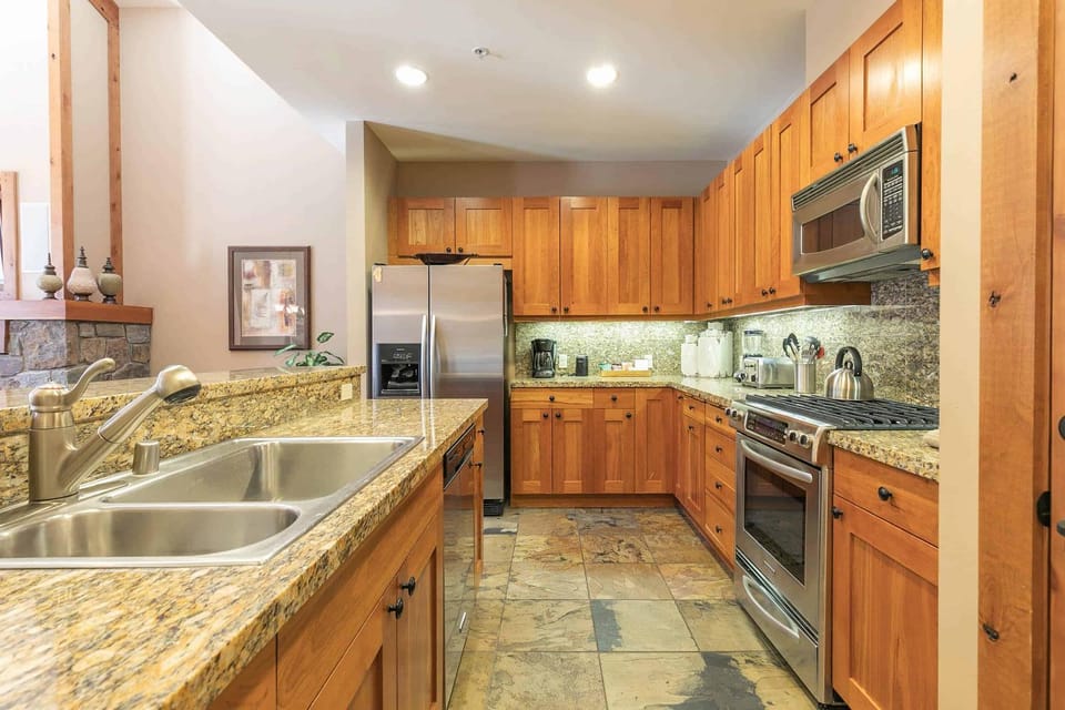 Big Horn Lodge 510 by East West Hospitality Apartment in Northstar Drive