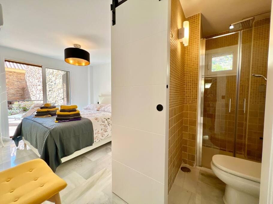 CalaizaBay Apartment in Costa Tropical