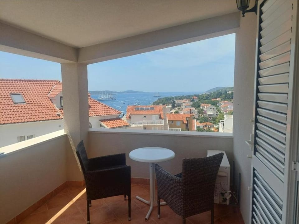 Day, Natural landscape, View (from property/room), Balcony/Terrace, Sea view