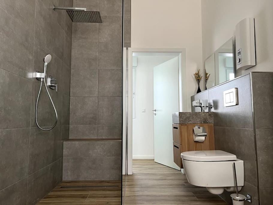Shower, Toilet, Bathroom