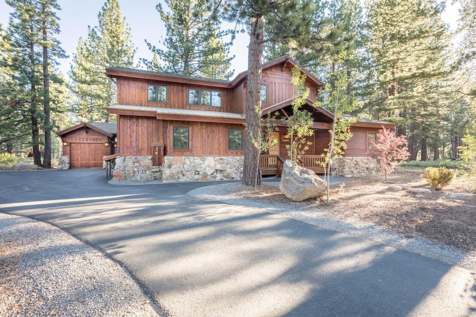 Caleb Drive 12802 by East West Hospitality House in Truckee