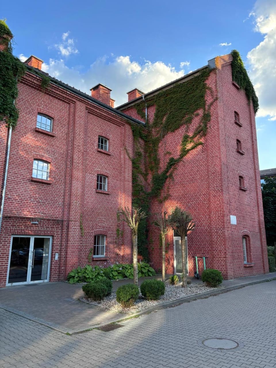 Property building, Day, Landmark view