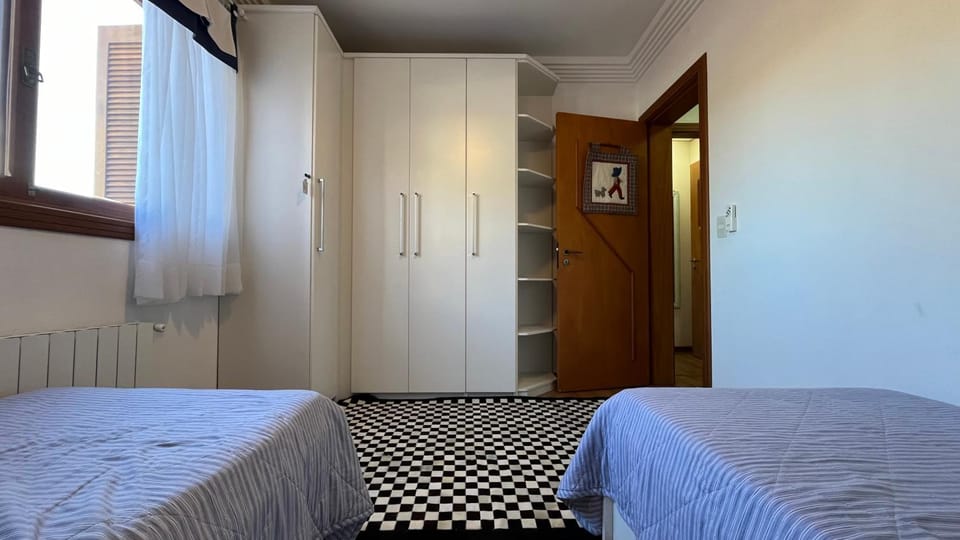 Apartamento há 500 mts da rua coberta Apartment in Gramado