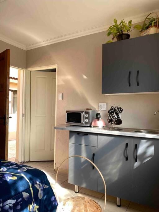 SummerPlace Studio Apartments with Kitchenette Apartment in South Africa