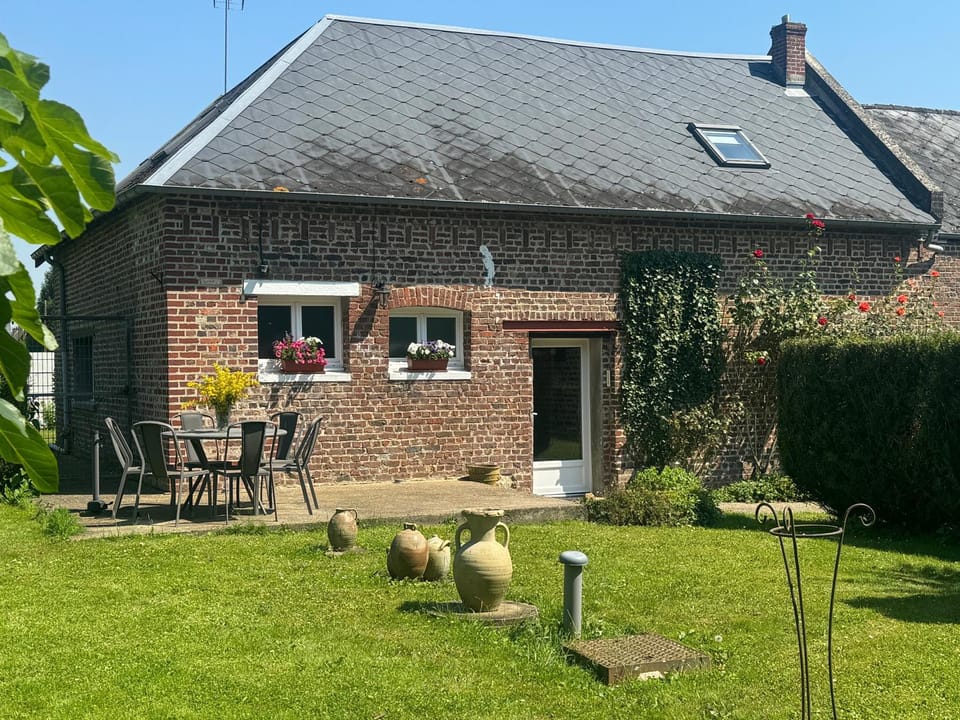 Property building, Patio, Garden view, furniture