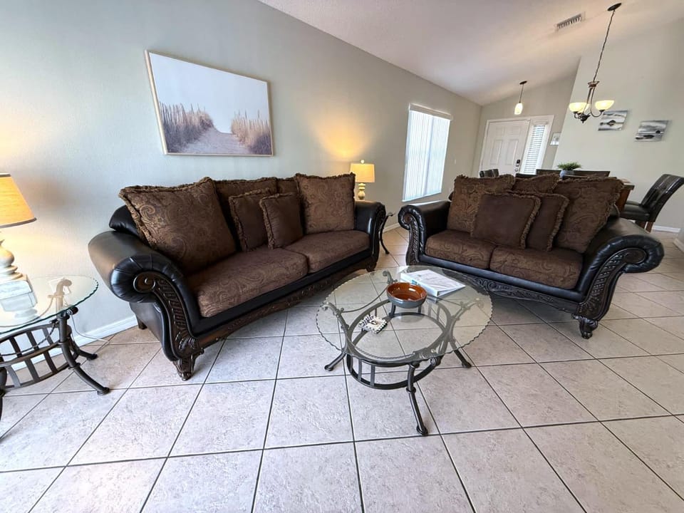 Southern Dunes - Golf Course Views Villa House in Haines City