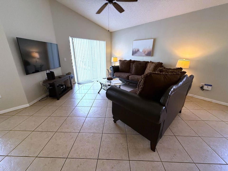 Southern Dunes - Golf Course Views Villa House in Haines City