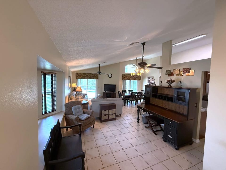 Updated Golf Course View Villa - Southern Dunes House in Haines City