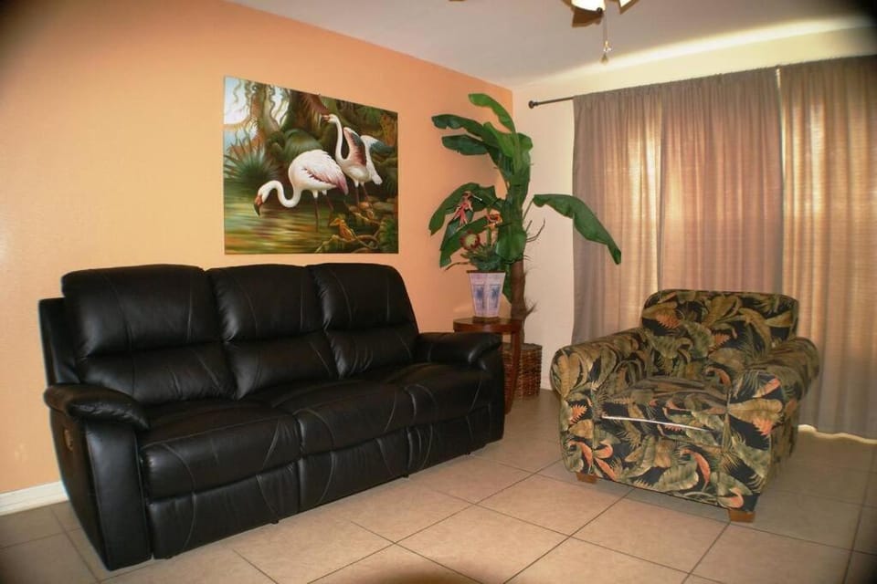 GULFVIEW 402 LUXURIOUS CONDO 3 min walk to beach, next Beach Park Isla Blanca Apartment in South Padre Island