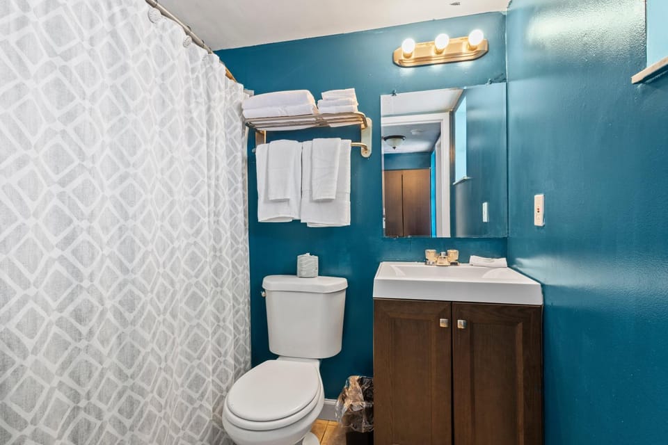 Oceanfront Inn Room #18- Ocean View Balcony Hotel in Fort Pierce