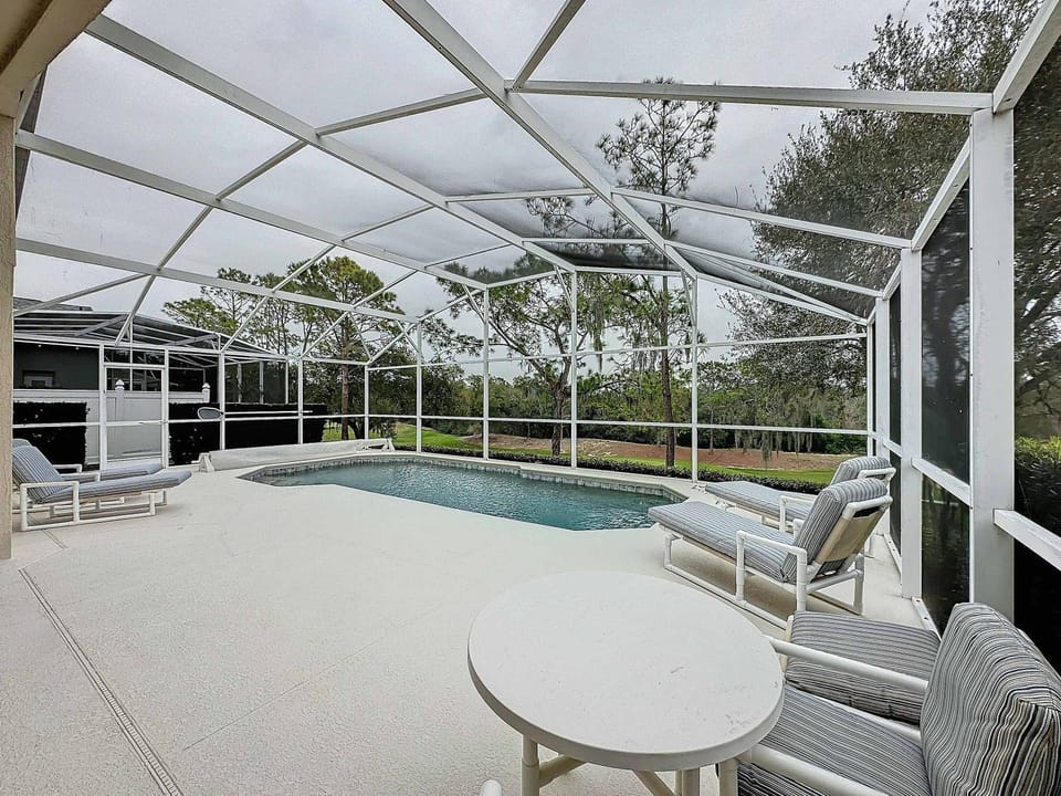 South Facing Golf Course Villa Updates Throughout House in Haines City
