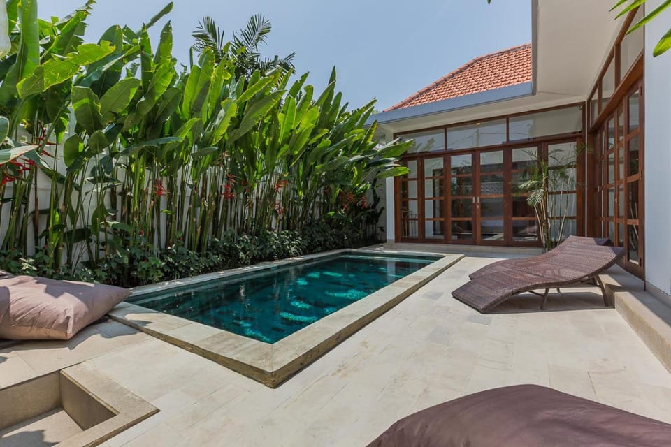 Brand New Central Canggu Private Villa Villa in North Kuta