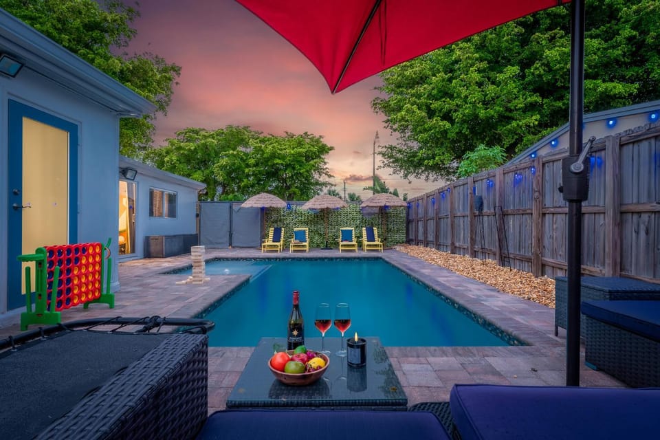 Surfari Pompano! Heated Pool Home 9 mins to Beach House in Pompano Beach