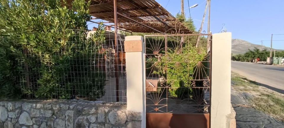 Politimis house House in Peloponnese Region