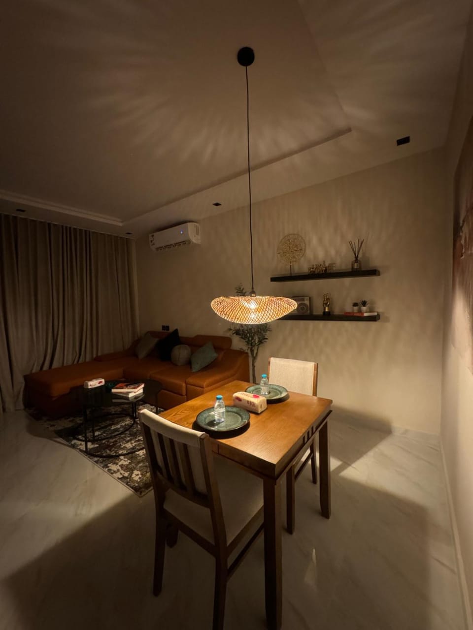 شقه من غرفه وصاله ومطبخ مستقل مودرن Apartment in Riyadh