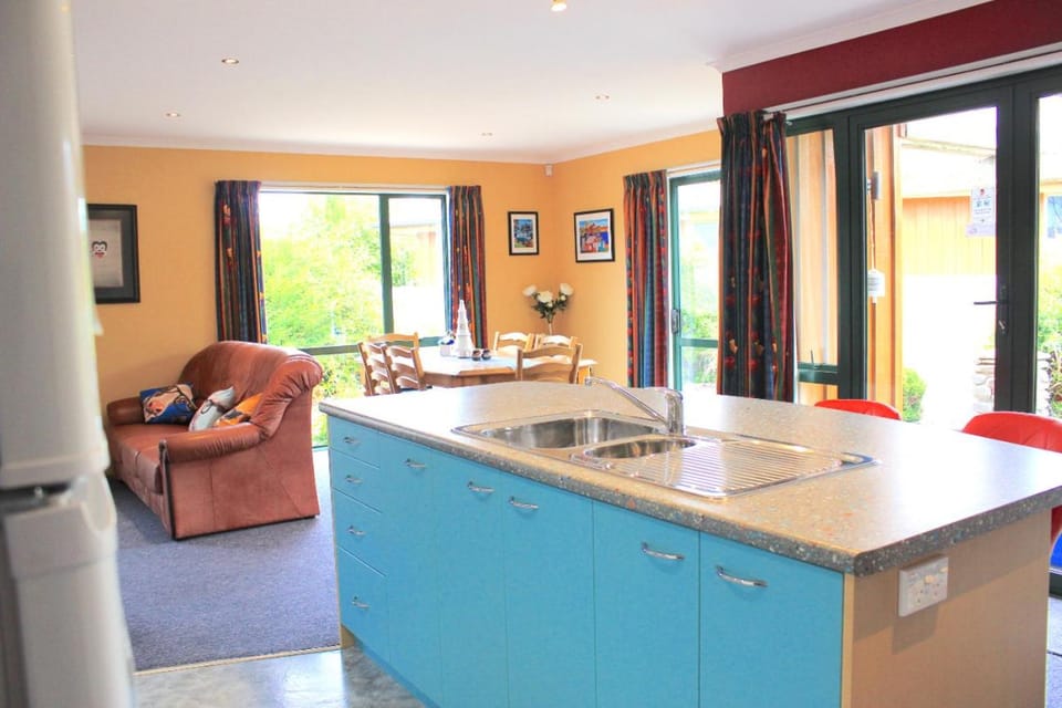 21 Devon Street House in Hanmer Springs