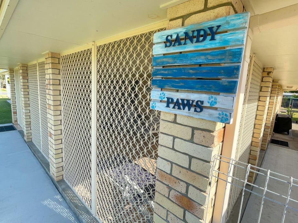 Sandy Paws - Burrum Heads- Walk to Beach -3BR- Aircon-Pool table House in Queensland