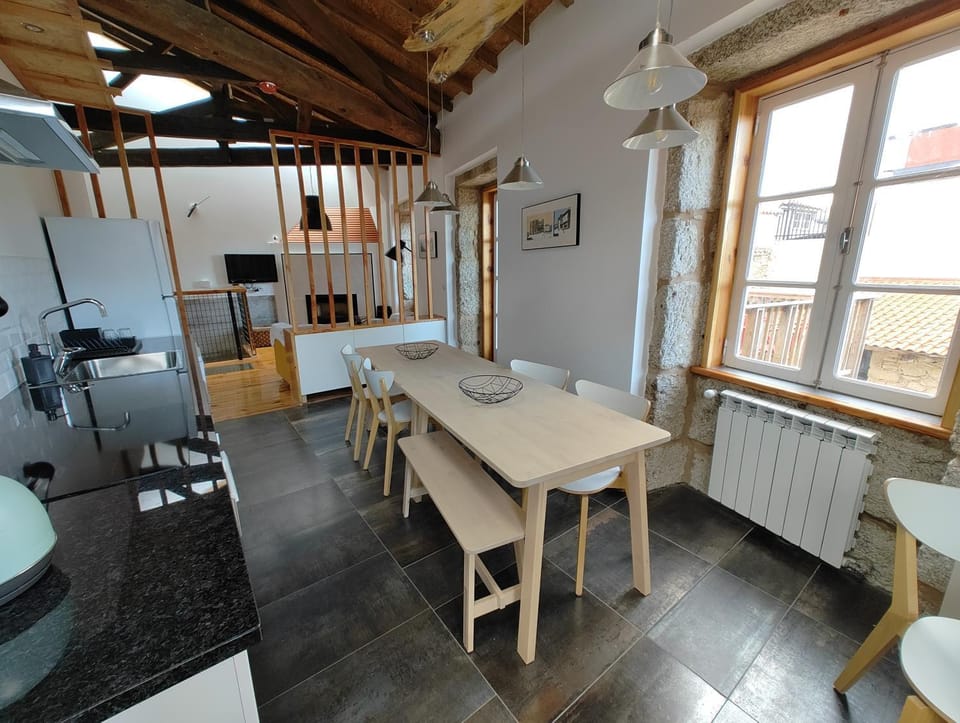 TV and multimedia, Dining area