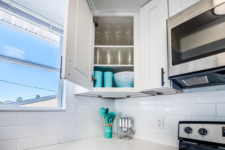2br 2ba Retreat B 3Min to Beach! Apartment in Indian Rocks Beach