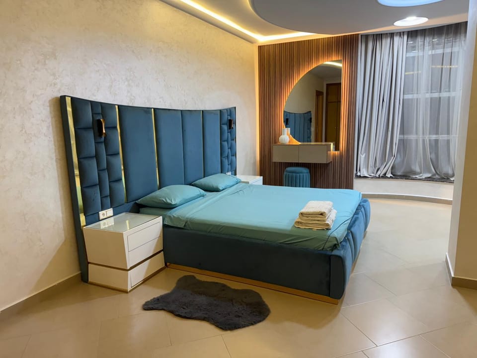 Modernes Apartment in Tanger mit Blick auf Marjane Apartment in Tangier