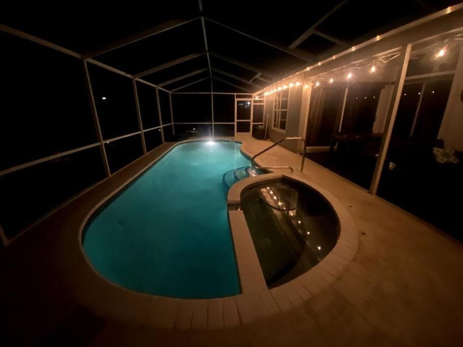 Hot Tub, Pool view