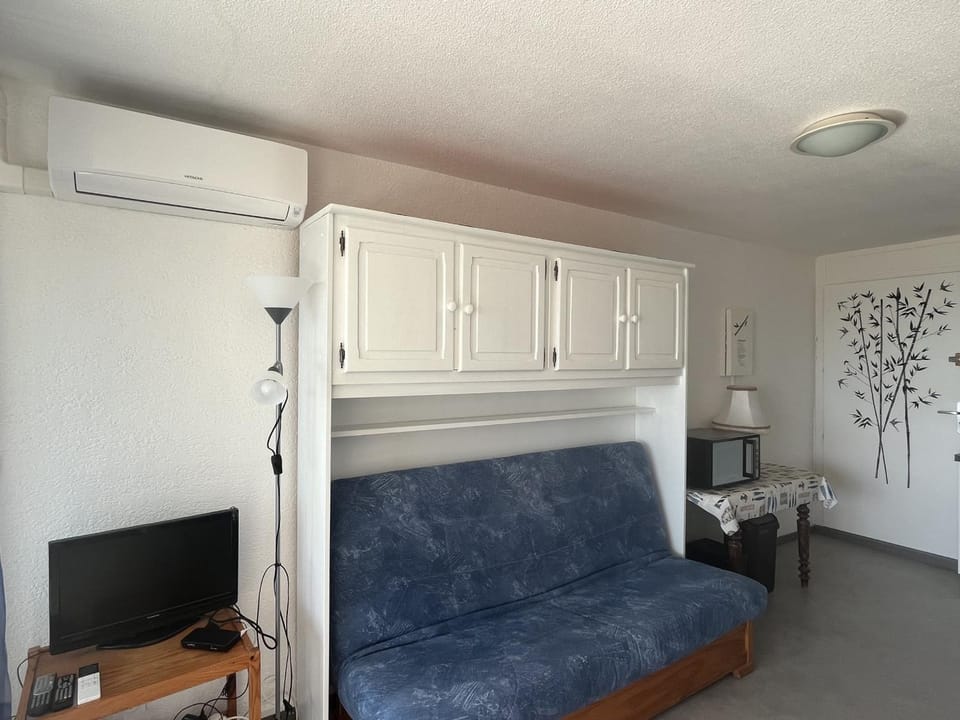 Le Barcarès: T2 moderne climatisé, au bord de mer, 4 pers, parking sécurisé - FR-1-799-4 Apartment in Le Barcarès