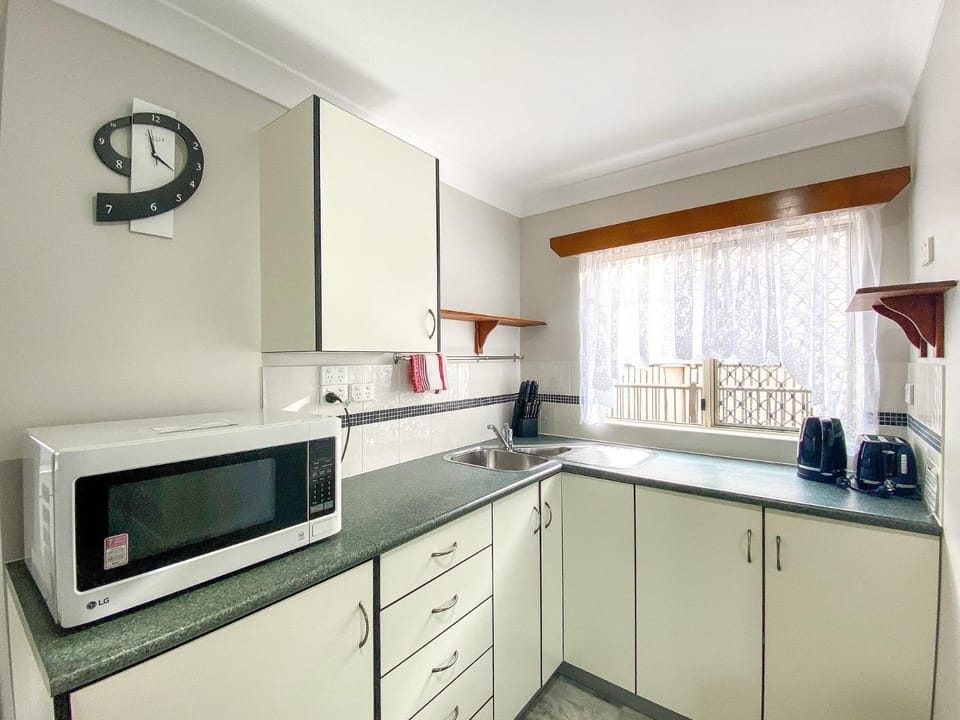 Ocean Shores Down - Burrum Heads- Riverfront - Pool - 2BR House in Queensland