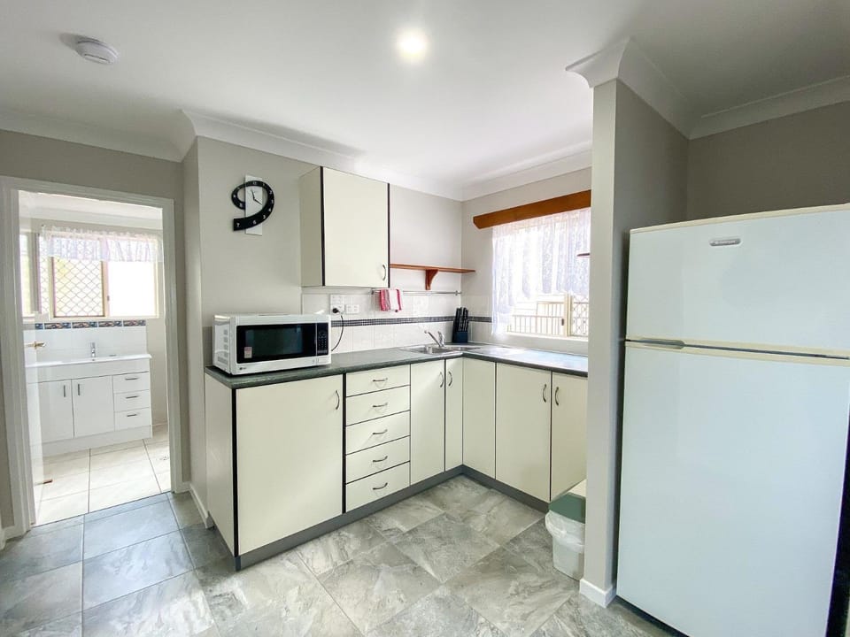 Ocean Shores Down - Burrum Heads- Riverfront - Pool - 2BR House in Queensland