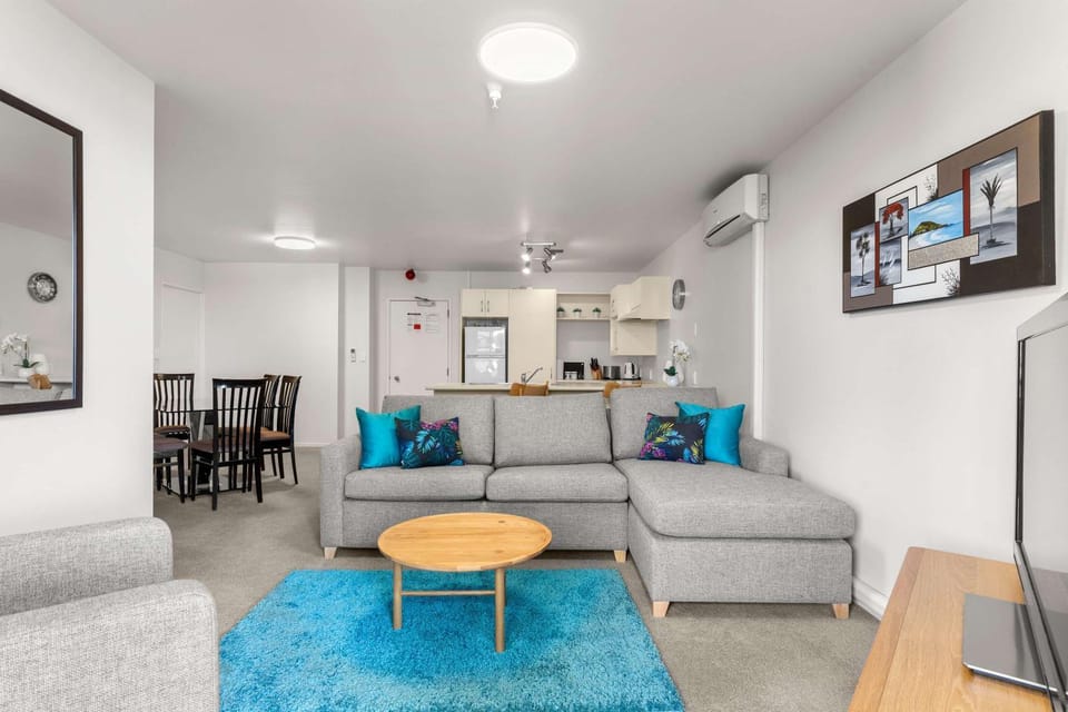 Beach Side Bliss - Oceanside Apartment in Bay Of Plenty