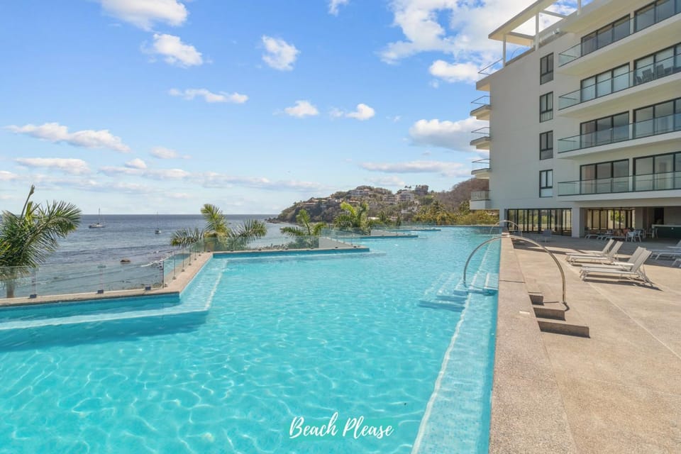 Swimming pool, Swimming pool, sunbed