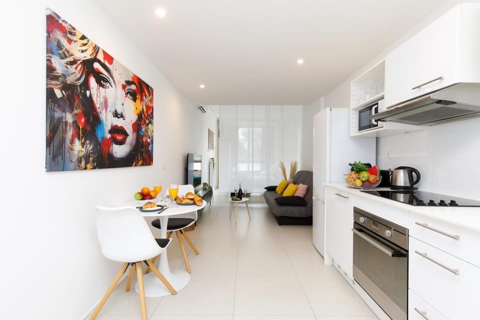 Cozy Home YourHostHelper Apartment in Cannes