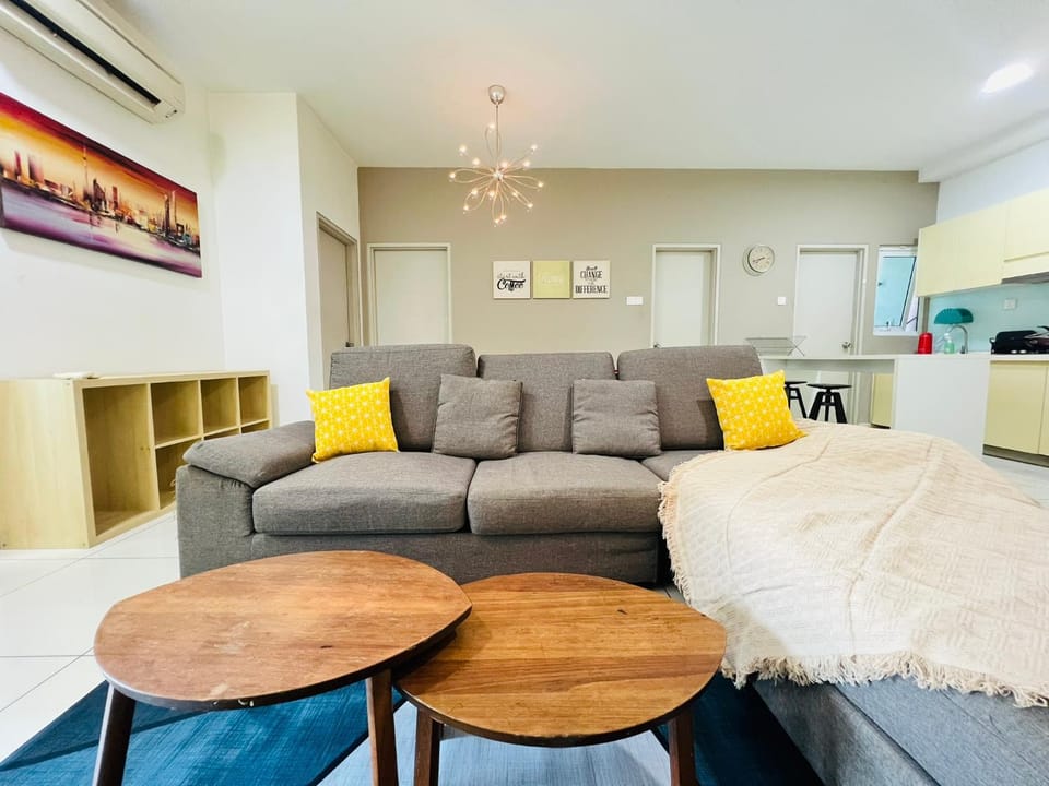 Kitchen or kitchenette, Living room, Seating area