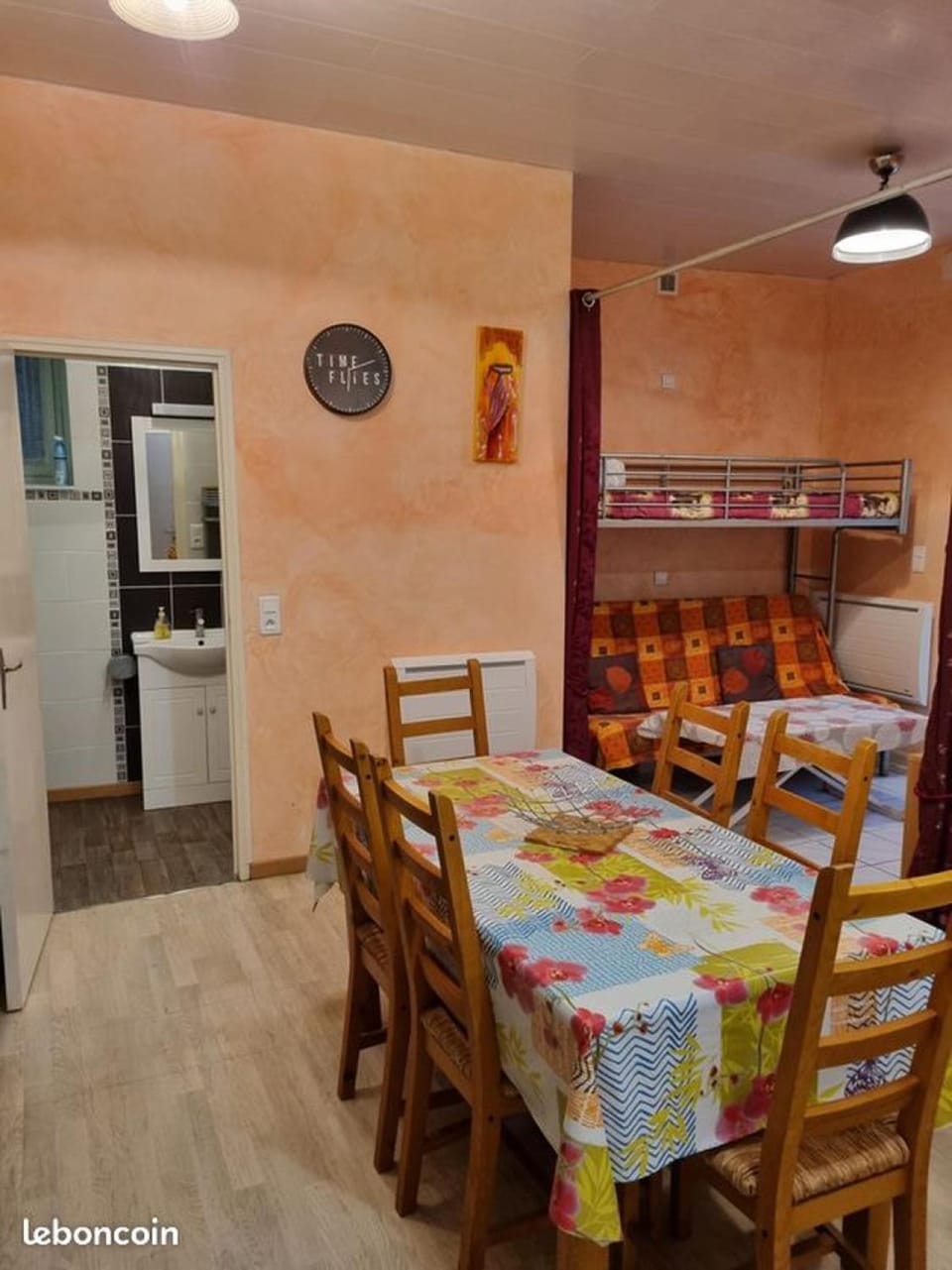 Appartement de plain pied , jardin et grande terrasse Apartment in Occitanie