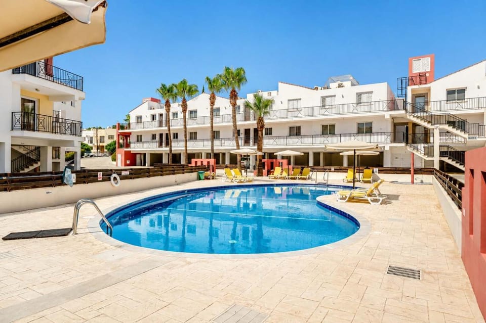 2BR Apartment with Pool - Olive by Premier Apartment in Paralimni