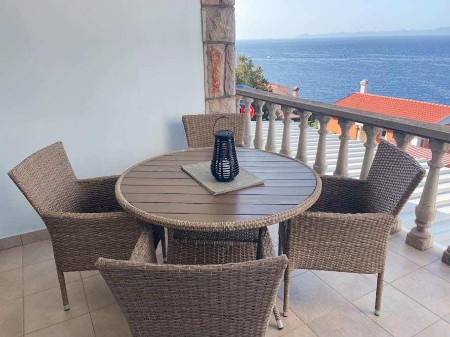 Patio, Day, View (from property/room), Balcony/Terrace, Seating area, Dining area, Sea view