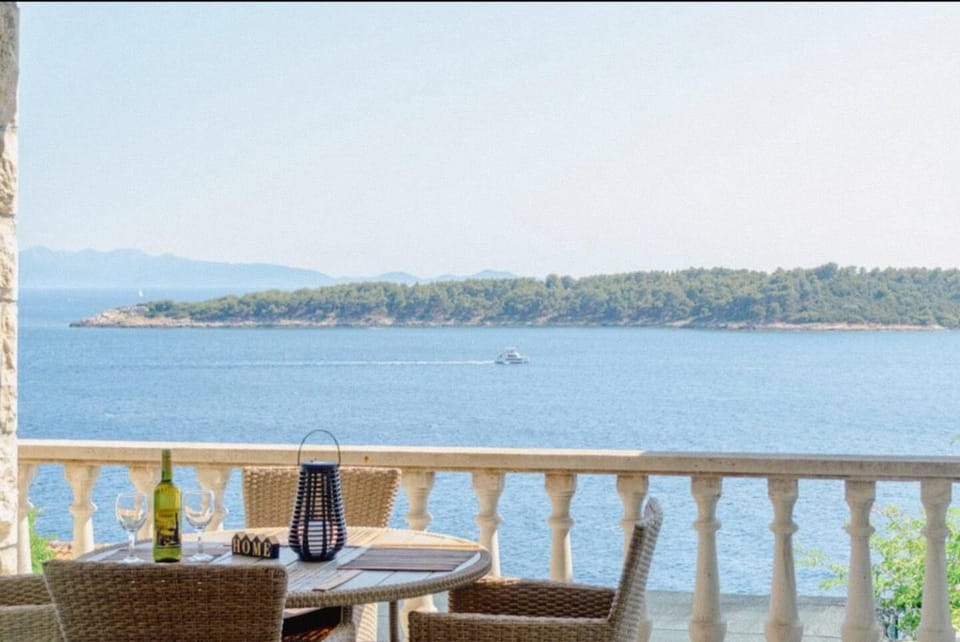 Balcony/Terrace, Dining area, Beach, Sea view
