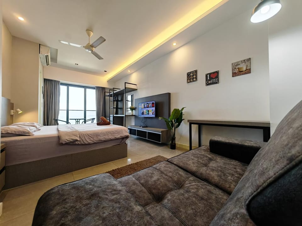 Photo of the whole room, Seating area