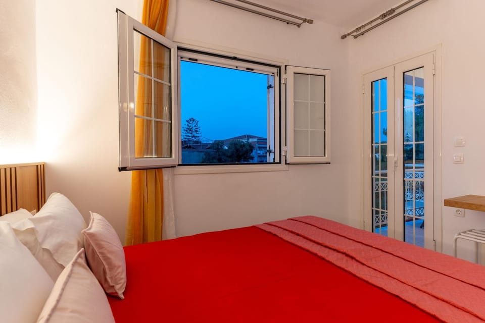 View (from property/room), Photo of the whole room, Bedroom
