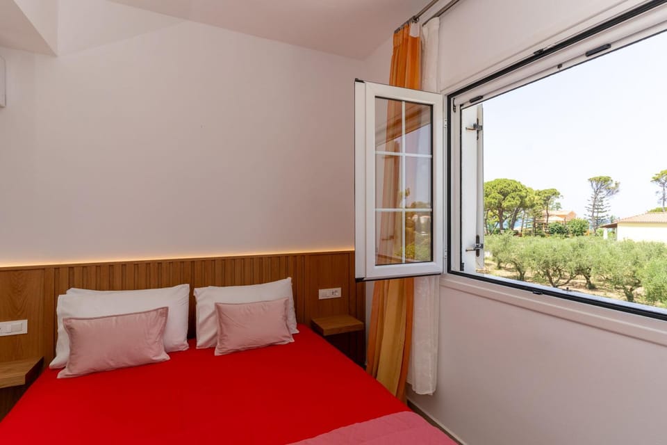 Natural landscape, Photo of the whole room, Bedroom