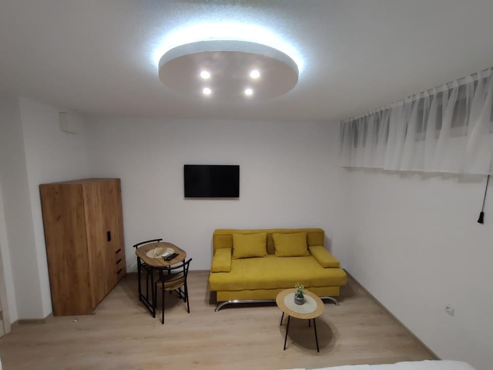 TV and multimedia, Seating area