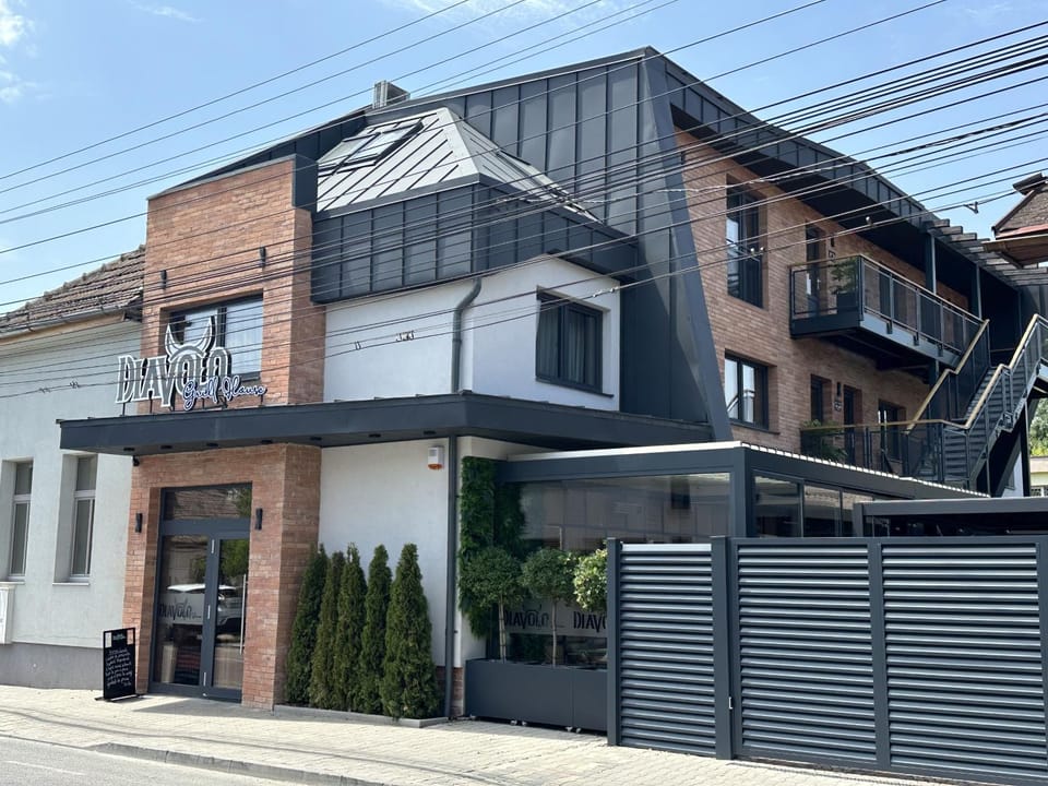 Property building, Balcony/Terrace