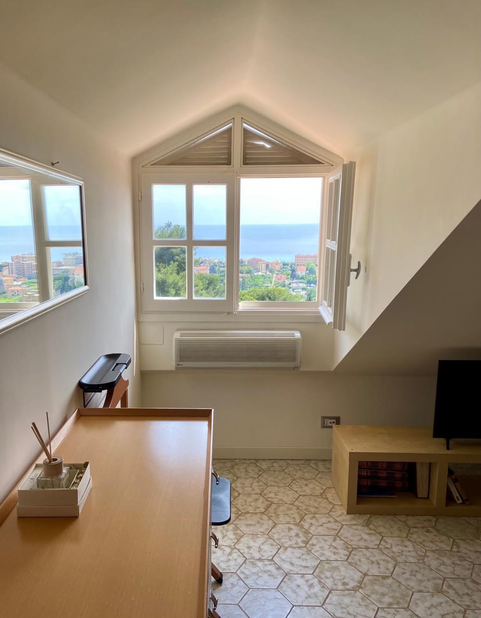 TV and multimedia, Sea view