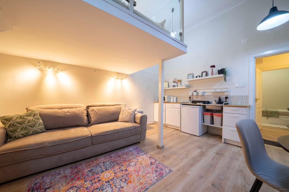 Akacfahome City Center Apartment in Budapest